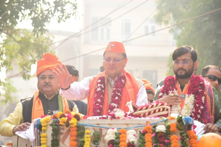 उत्तराखंड के मुख्यमंत्री धामी ने दिल्ली शाहदरा में भाजपा प्रत्याशी के समर्थन में किया रोड शो