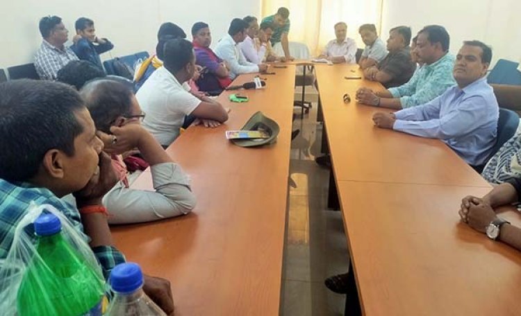 औरंगाबाद के सर्किट हाउस में पत्रकार बंधुओं ने आयोजित की एक बैठक