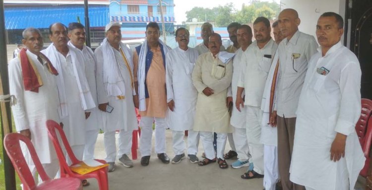 बारुण प्रखंड में नबीनगर विधानसभा क्षेत्र के कार्यकारिणी सदस्यों की बैठक जदयू कार्यालय में हुई संपन्न